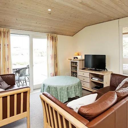 Two-bedroom Holiday In 1 Bogense