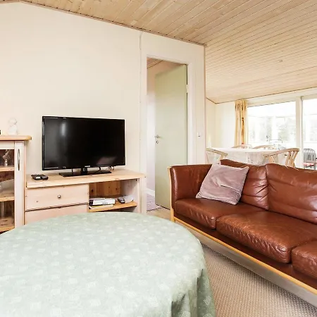 Holiday home Two-bedroom Holiday In 1